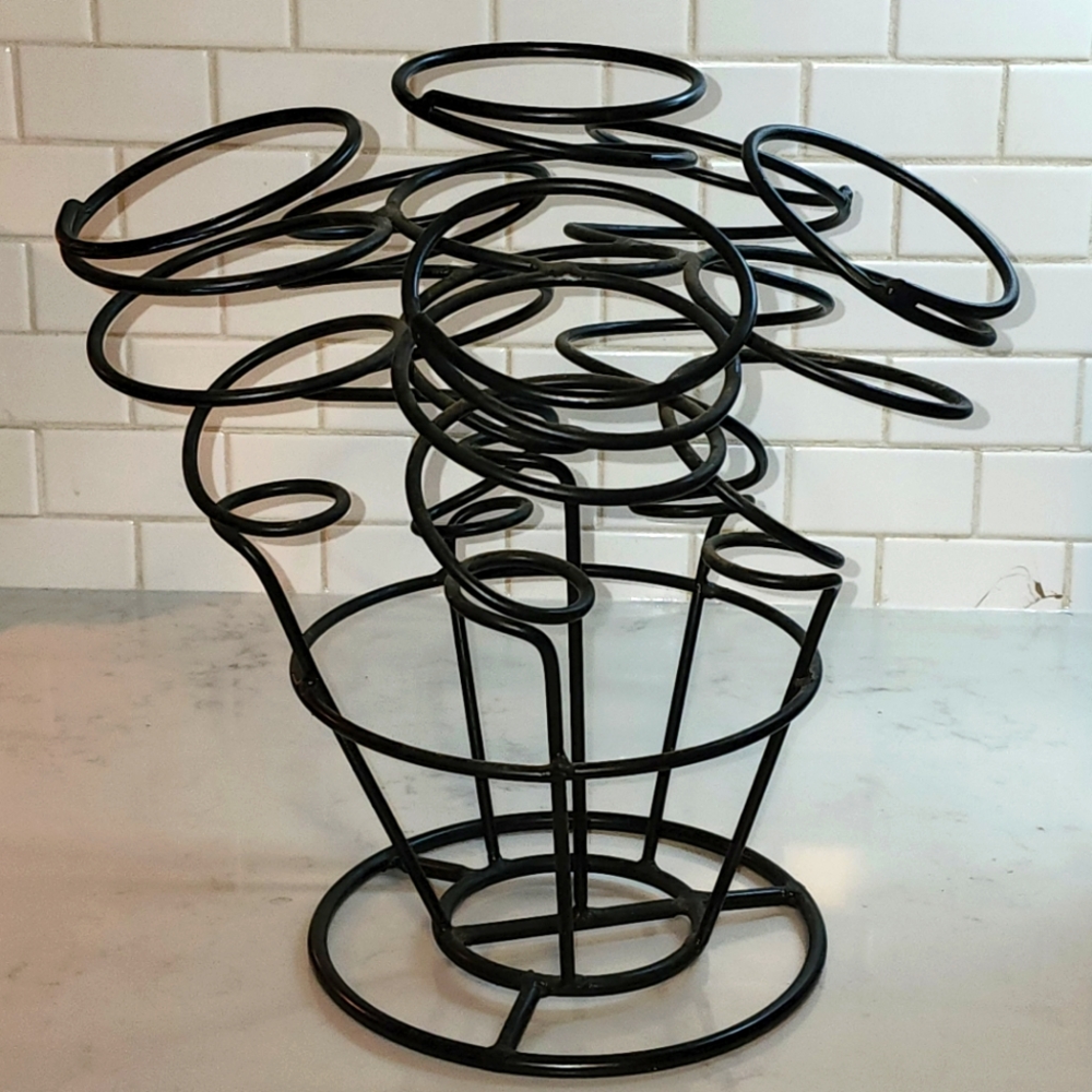 Metal Tabletop Wine Bottle Holder